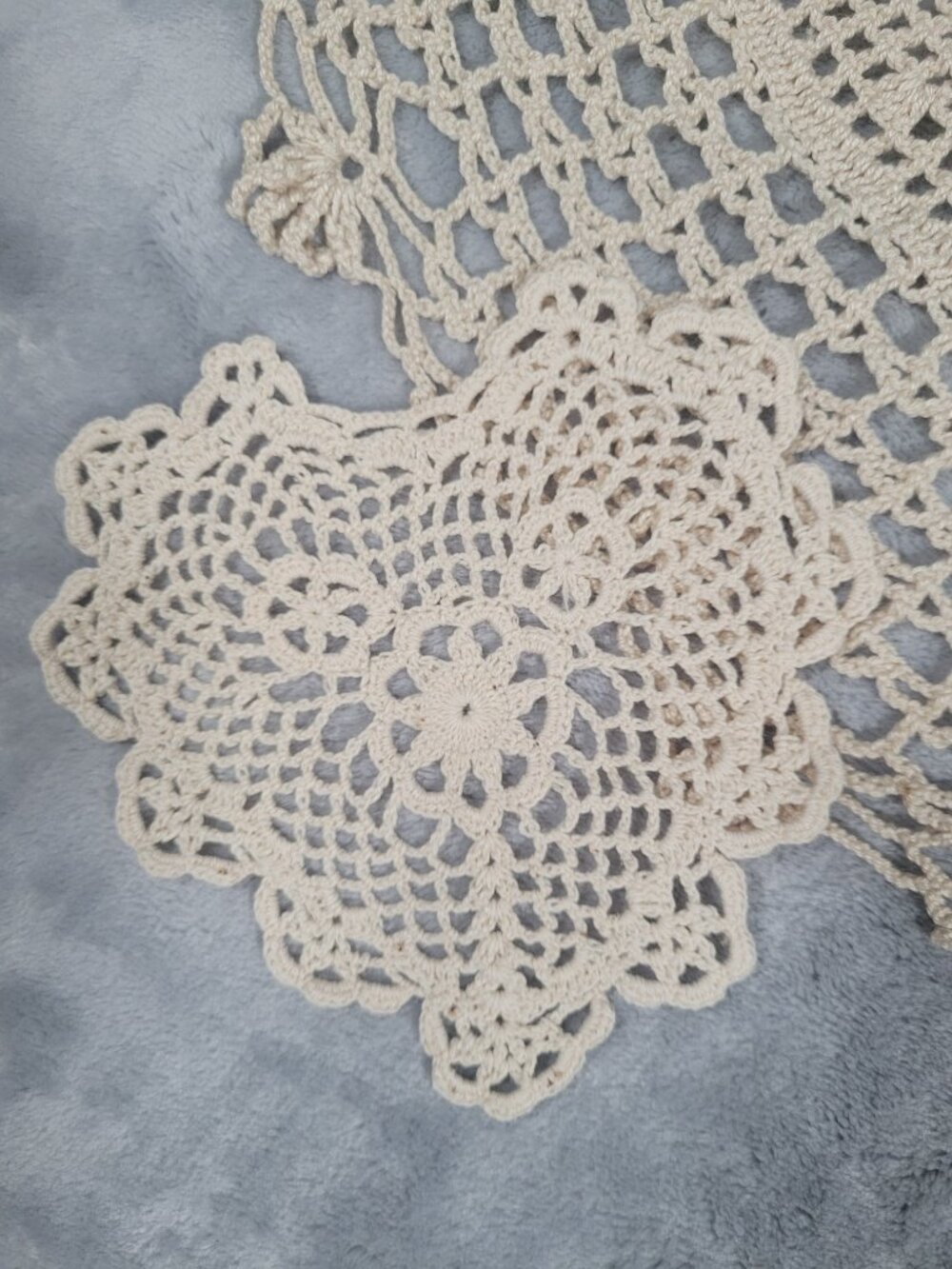 Vintage Crocheted Lace Doily Lot, Assorted Sizes 7 Piece Set Cream White - Picture 3 of 9